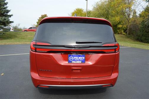 2026 Chrysler Pacifica L