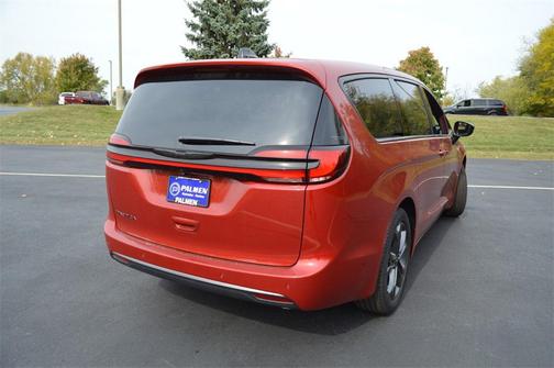 2026 Chrysler Pacifica L