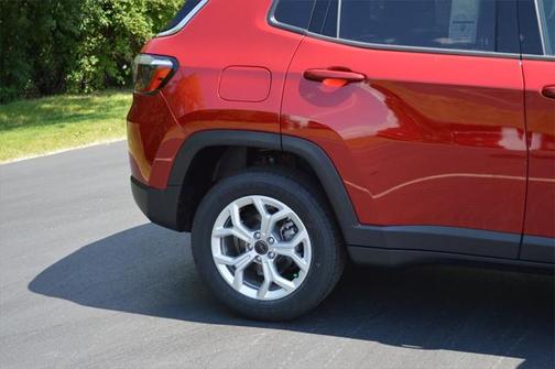2025 Jeep Compass Latitude