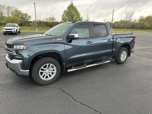 Shadow Gray Metallic 2019 Chevrolet Silverado 1500 LT
