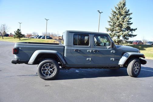 2026 Jeep Gladiator Sport S