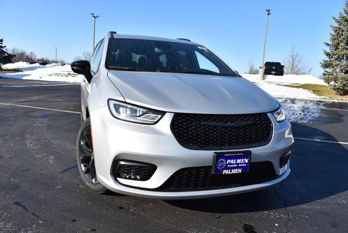 2026 Chrysler Pacifica L