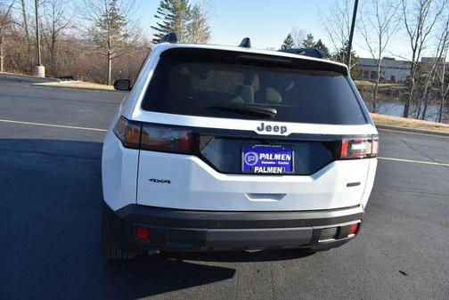 2026 Jeep Cherokee Overland