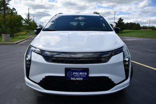 Bright White Clearcoat 2027 Chrysler Pacifica Limited