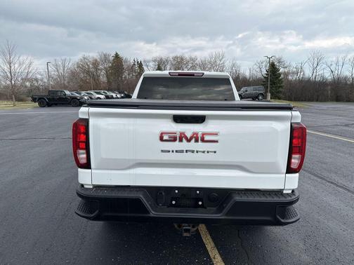 2023 GMC Sierra 1500 Pro