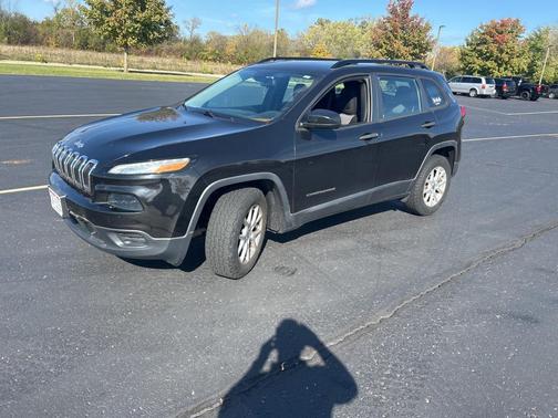 2015 Jeep Cherokee Sport