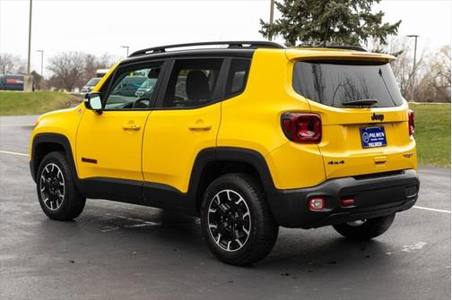 2023 Jeep Renegade Trailhawk