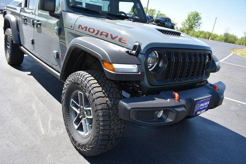 Anvil Clearcoat 2026 Jeep Gladiator Mojave 4x4