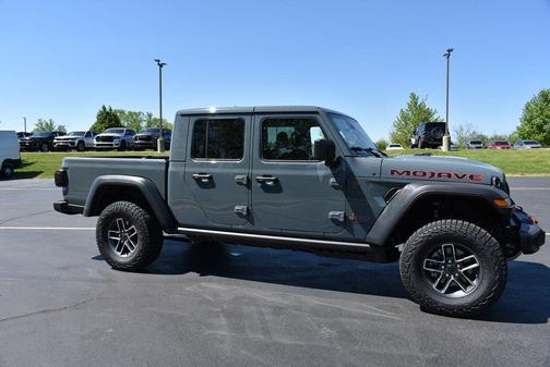 Anvil Clearcoat 2026 Jeep Gladiator Mojave 4x4