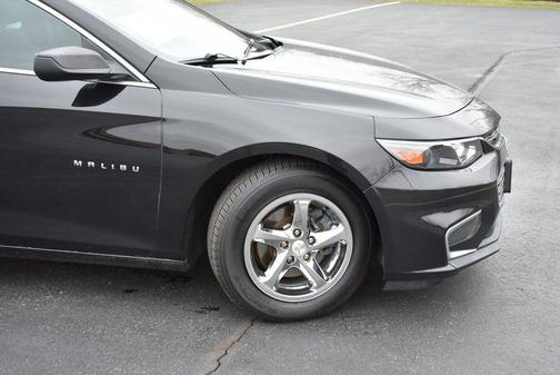 Mosaic Black Metallic 2016 Chevrolet Malibu LS