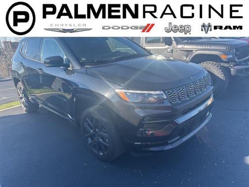 Diamond Black Crystal Pearlcoat 2024 Jeep Compass Limited