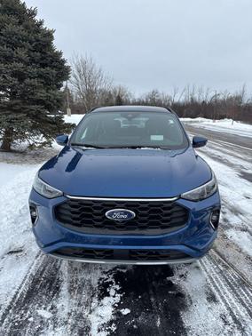 2023 Ford Escape ST-Line Elite