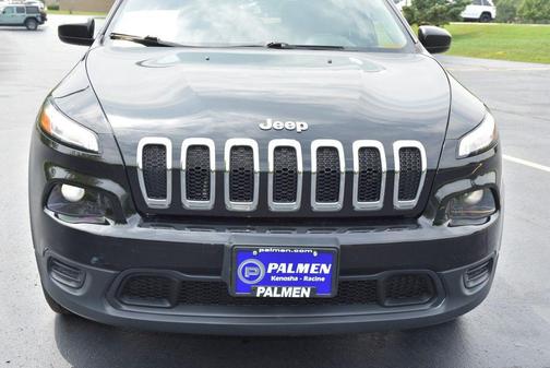 Brilliant Black Crystal Pearlcoat 2015 Jeep Cherokee Sport
