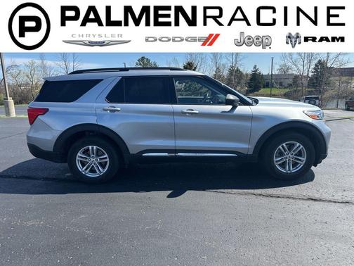 Iconic Silver Metallic 2020 Ford Explorer XLT