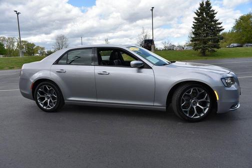 Billet Silver Metallic Clearcoat 2018 Chrysler 300 S