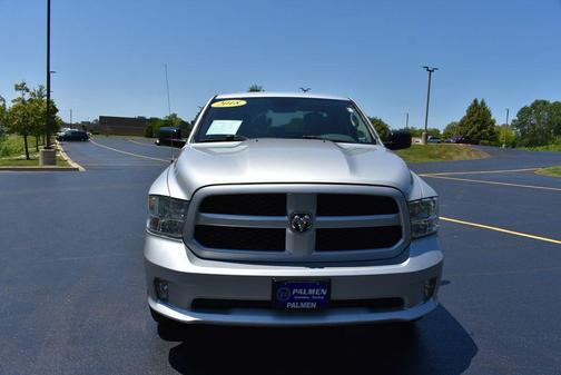 Bright Silver Metallic Clearcoat 2018 RAM 1500 Express