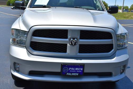 Bright Silver Metallic Clearcoat 2018 RAM 1500 Express