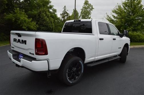 2025 RAM 2500 Big Horn Crew Cab 4x4 6'4' Box