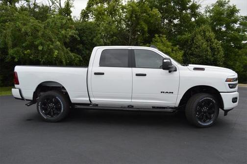 2025 RAM 2500 Big Horn Crew Cab 4x4 6'4' Box