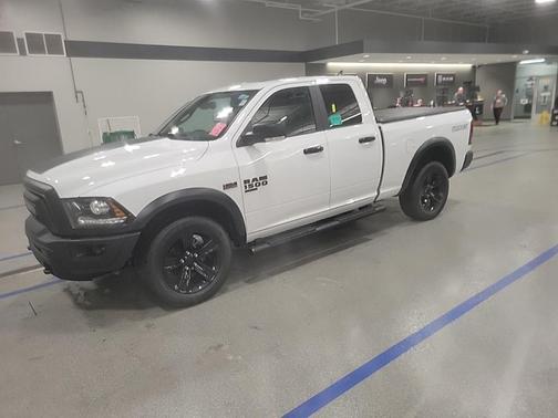2024 RAM 1500 Classic Warlock Quad Cab 4x4 6'4' Box
