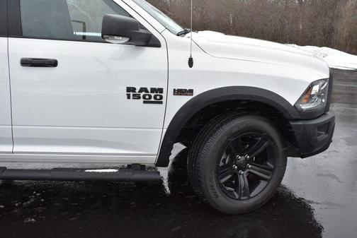 2024 RAM 1500 Classic Warlock Quad Cab 4x4 6'4' Box