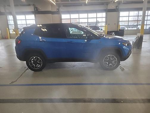 2025 Jeep Compass Trailhawk