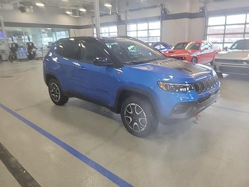 2025 Jeep Compass Trailhawk