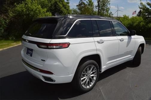 2025 Jeep Grand Cherokee Summit