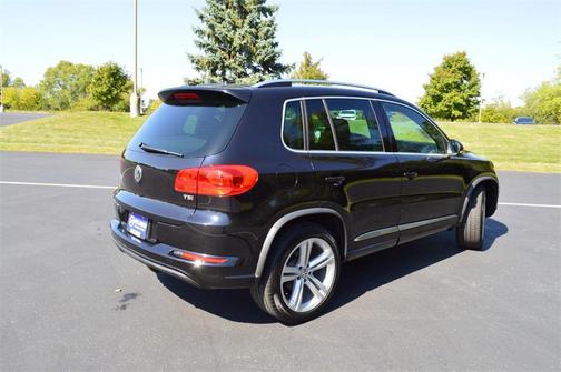 2016 Volkswagen Tiguan R-Line