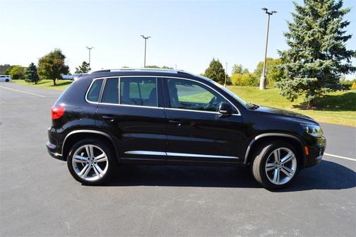 2016 Volkswagen Tiguan R-Line