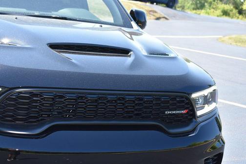 DB Black Crystal Clearcoat 2026 Dodge Durango GT Plus