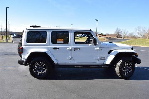 2024 Jeep Wrangler 4-Door Sahara 4x4