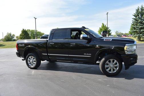 Diamond Black Crystal Pearlcoat 2019 RAM 2500 Limited Crew Cab 4x4 6'4' Box