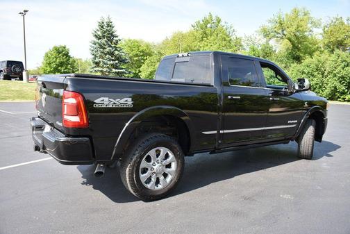 Diamond Black Crystal Pearlcoat 2019 RAM 2500 Limited Crew Cab 4x4 6'4' Box