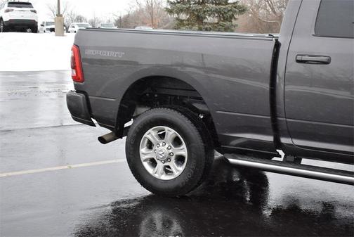 2024 RAM 2500 Big Horn Crew Cab 4x4 6'4' Box