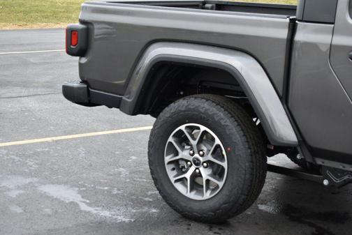 2026 Jeep Gladiator Sport S