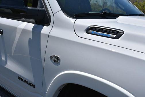 Bright White Clearcoat 2026 RAM 1500 Big Horn/Lone Star