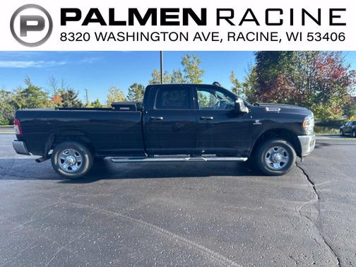 Diamond Black Crystal Pearlcoat 2023 RAM 3500 Tradesman Crew Cab 4x4 8' Box