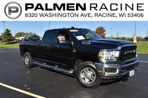 Diamond Black Crystal Pearlcoat 2023 RAM 3500 Tradesman Crew Cab 4x4 8' Box