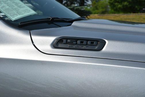 Billet Silver Metallic Clearcoat 2025 RAM 1500 Big Horn/Lone Star