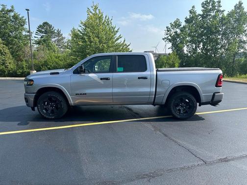 Billet Silver Metallic Clearcoat 2025 RAM 1500 Big Horn/Lone Star