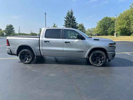 Billet Silver Metallic Clearcoat 2025 RAM 1500 Big Horn/Lone Star