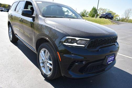 DB Black Crystal Clearcoat 2026 Dodge Durango GT
