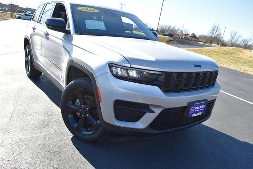 2024 Jeep Grand Cherokee Altitude