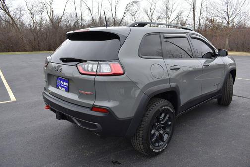 Sting-Gray Clearcoat 2022 Jeep Cherokee Trailhawk