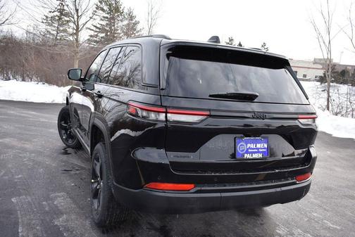 2025 Jeep Grand Cherokee Altitude
