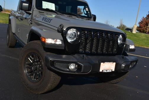 Sting-Gray Clearcoat 2021 Jeep Gladiator Willys 4x4