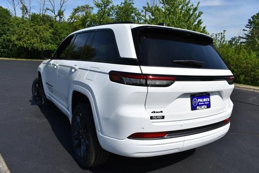 Bright White Clearcoat 2026 Jeep Grand Cherokee Limited