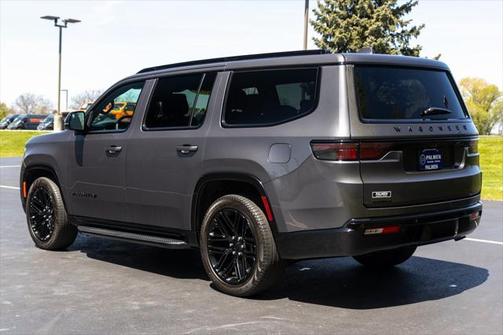 2023 Jeep Wagoneer Series II Carbide 4x4