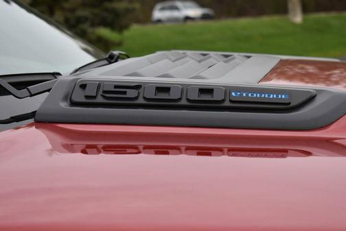 Molten Red Pearlcoat 2026 RAM 1500 Laramie